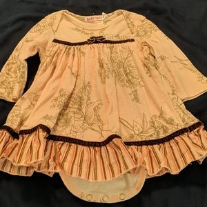 EUC Baby Nay dress onesie size 9 mo